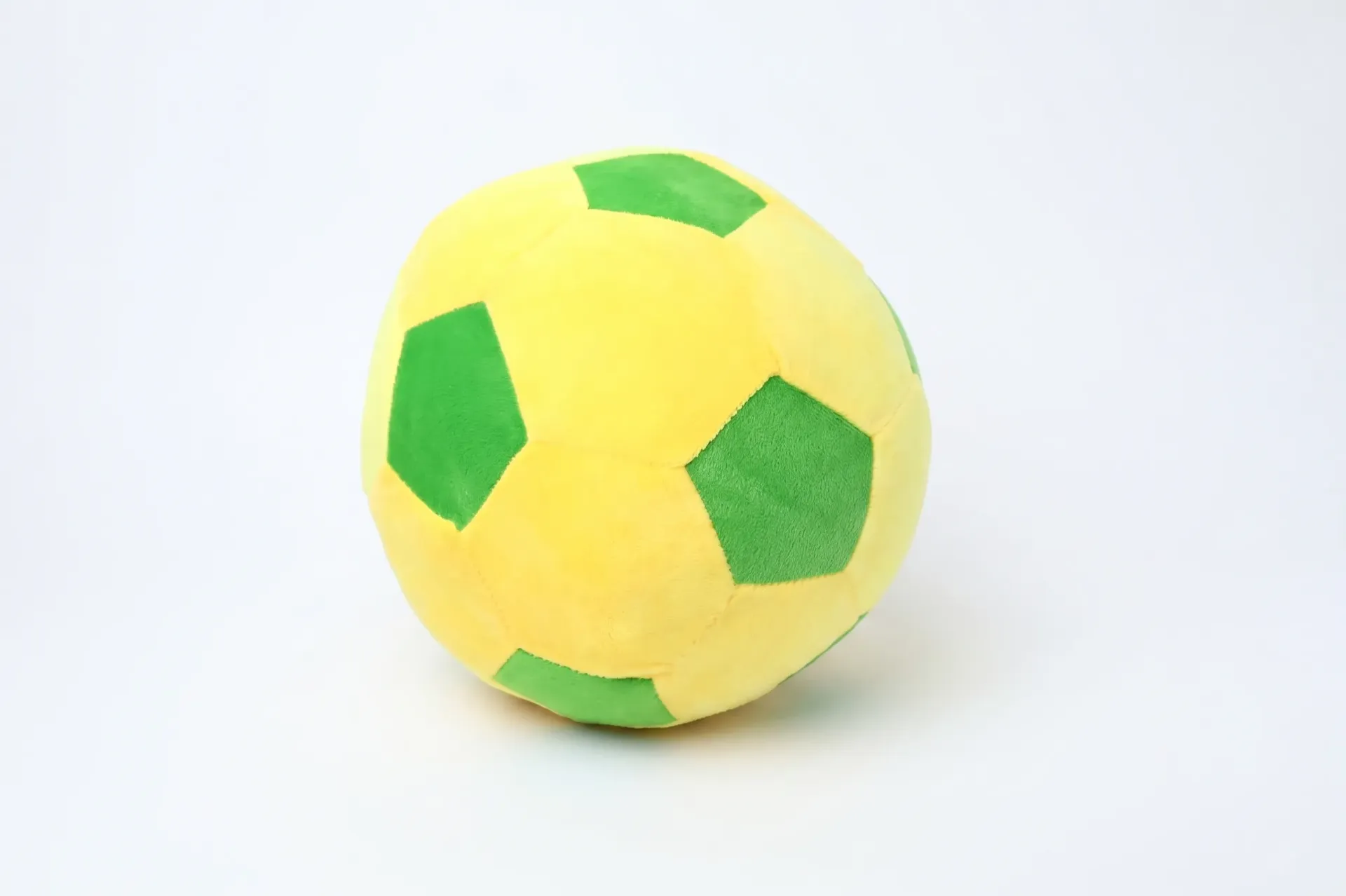 PLUSH SOCCER BALL / BRAZIL