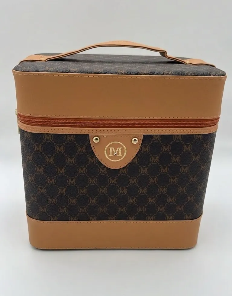 MAKEUP BAG