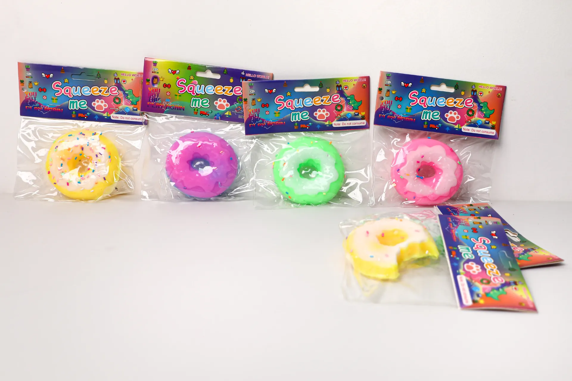 SQUEEZE ME  SQUISHY DOUGHNUTS